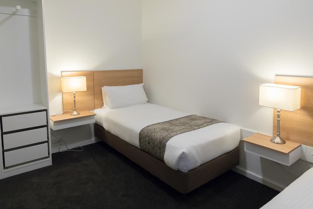 Bay 10 - Suites And Apartments Port Lincoln Buitenkant foto