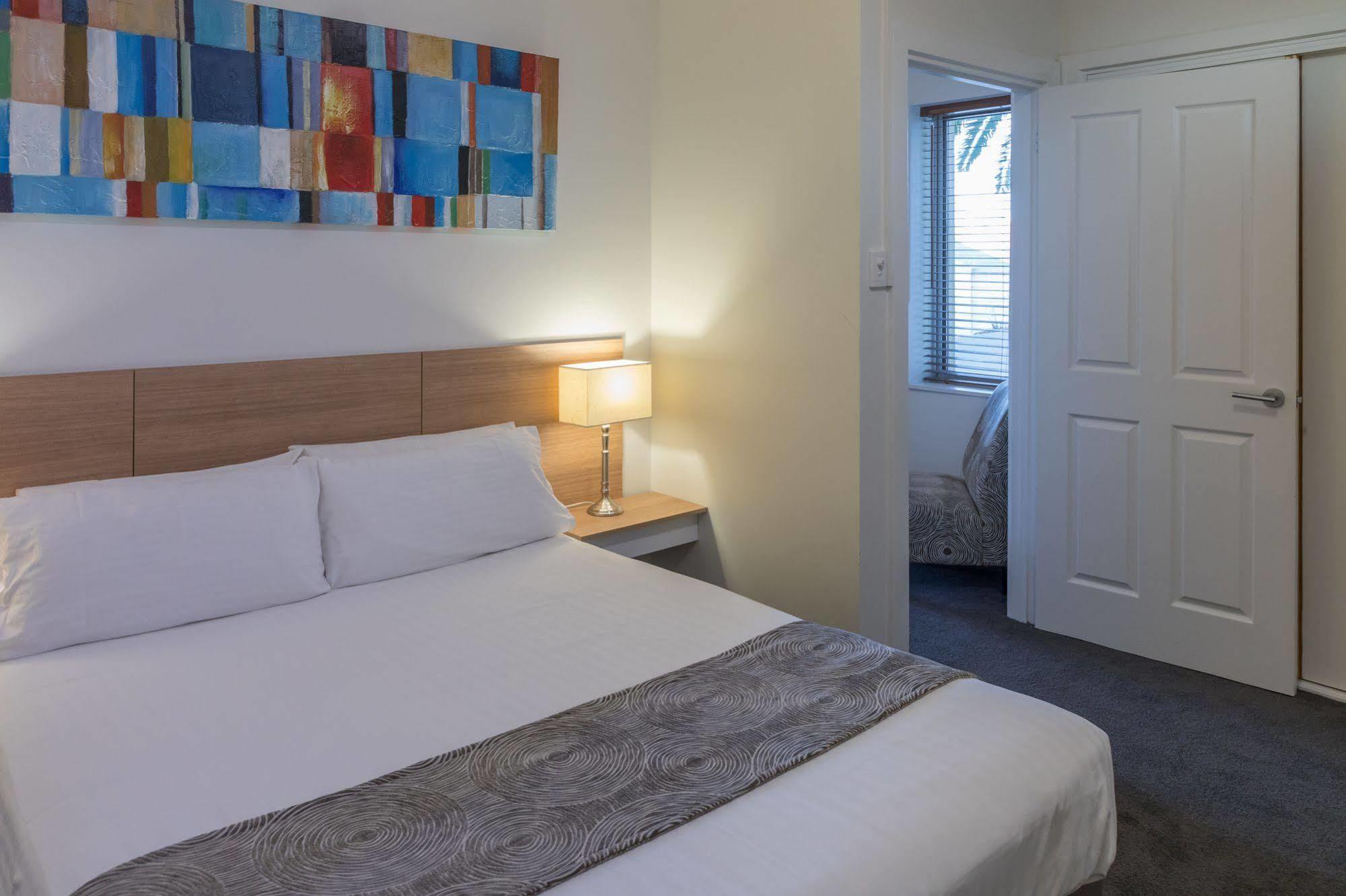 Bay 10 - Suites And Apartments Port Lincoln Buitenkant foto