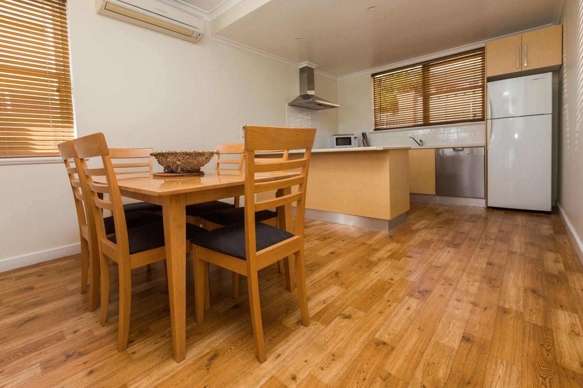 Bay 10 - Suites And Apartments Port Lincoln Buitenkant foto