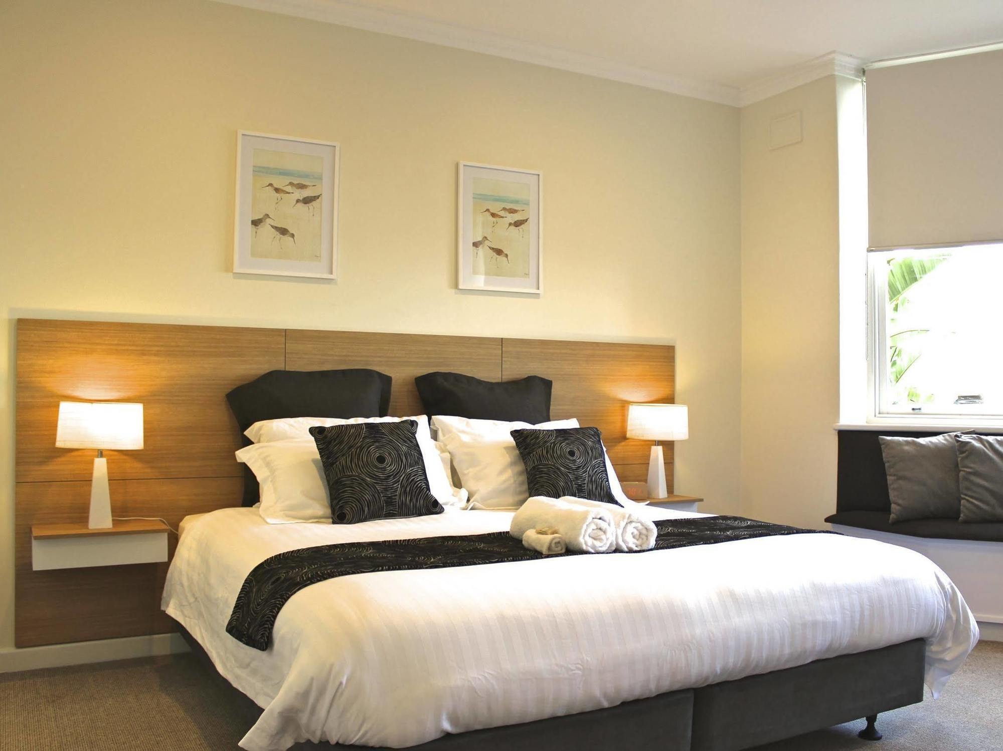 Bay 10 - Suites And Apartments Port Lincoln Buitenkant foto