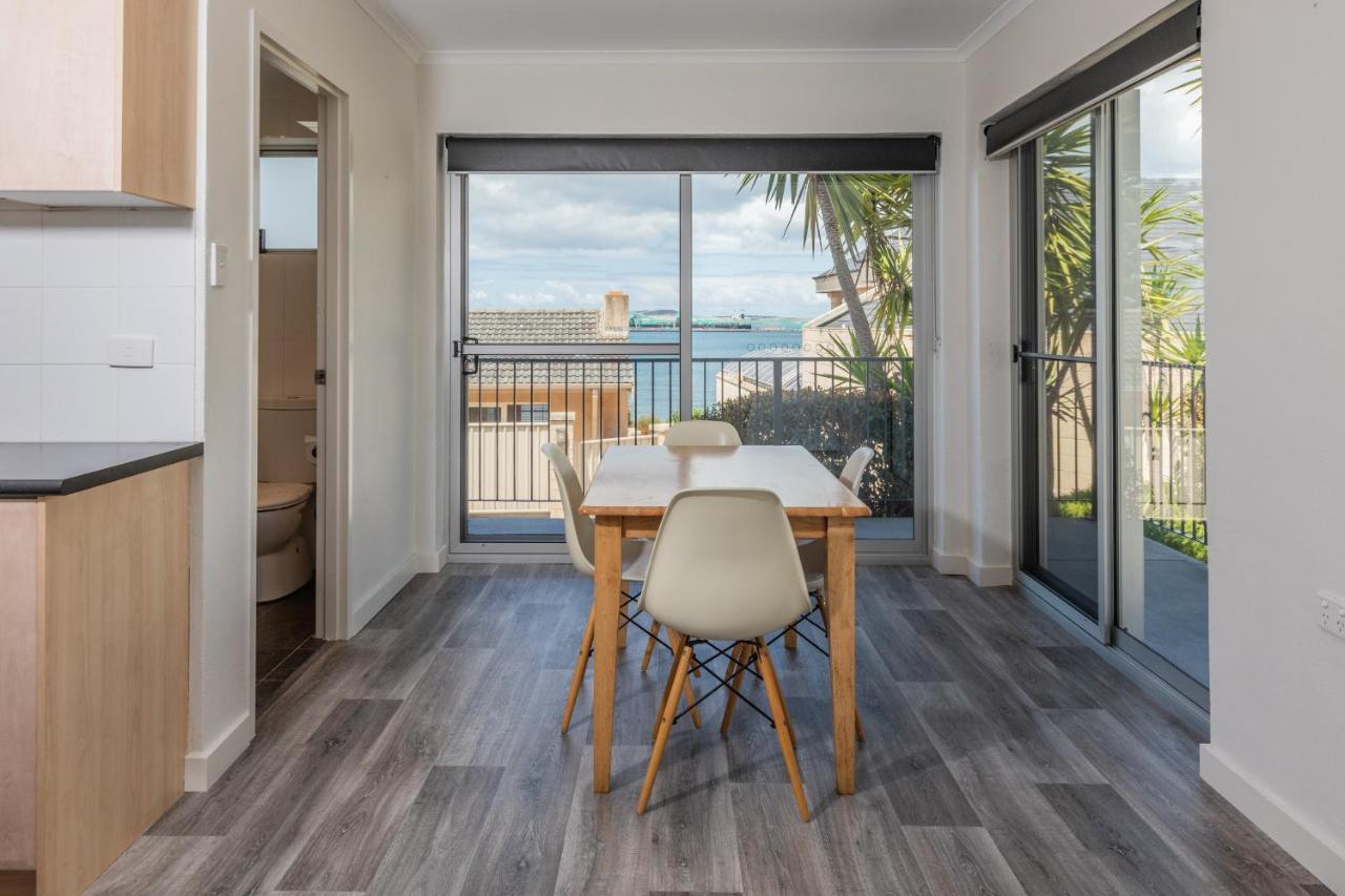 Bay 10 - Suites And Apartments Port Lincoln Buitenkant foto